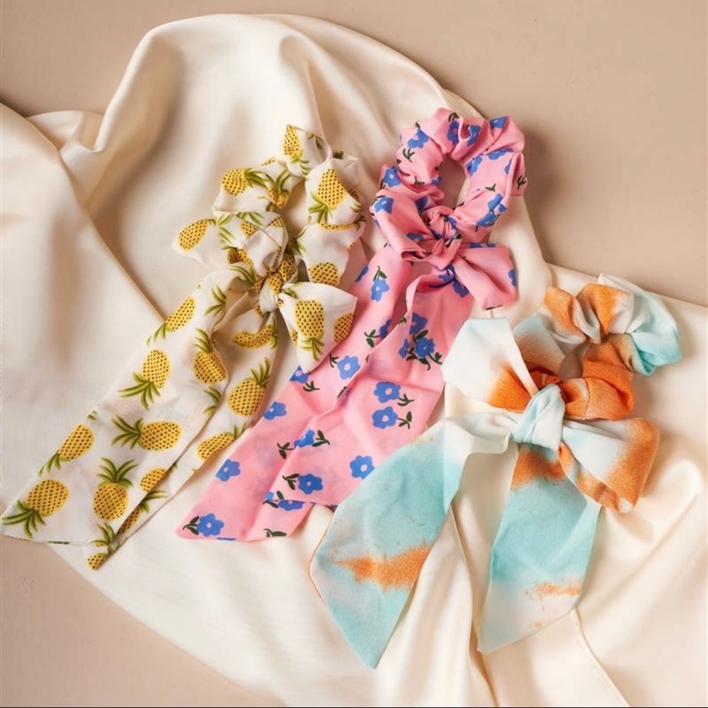 NWT 3 PCS Pieces Multi-Color Printed Patterns Hair Scrunchies